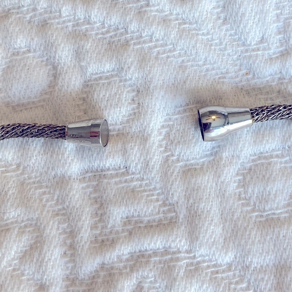 Silver necklace with crystals - Picture 3 of 5